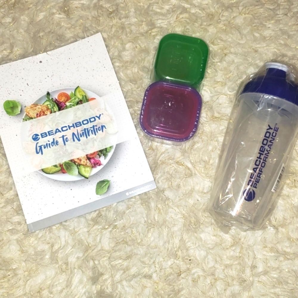 NWOT Beachbody shaker and  portion container bundle!! - Picture 5 of 7